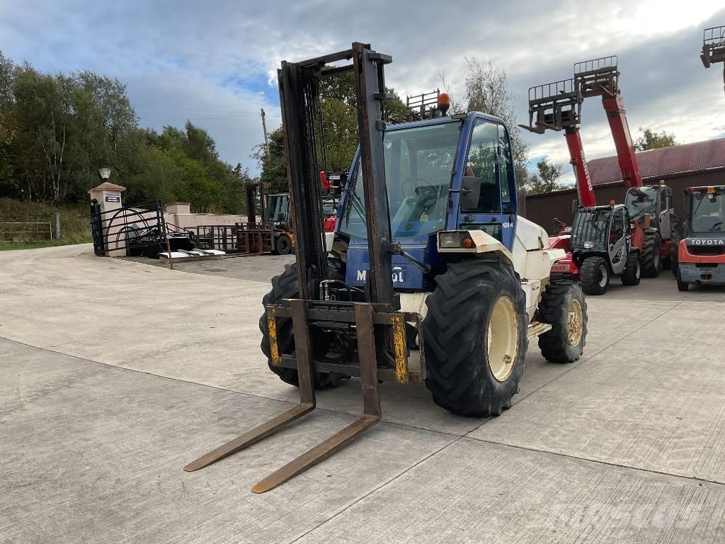 Manitou M 26.4 Vanterenski viljuškar