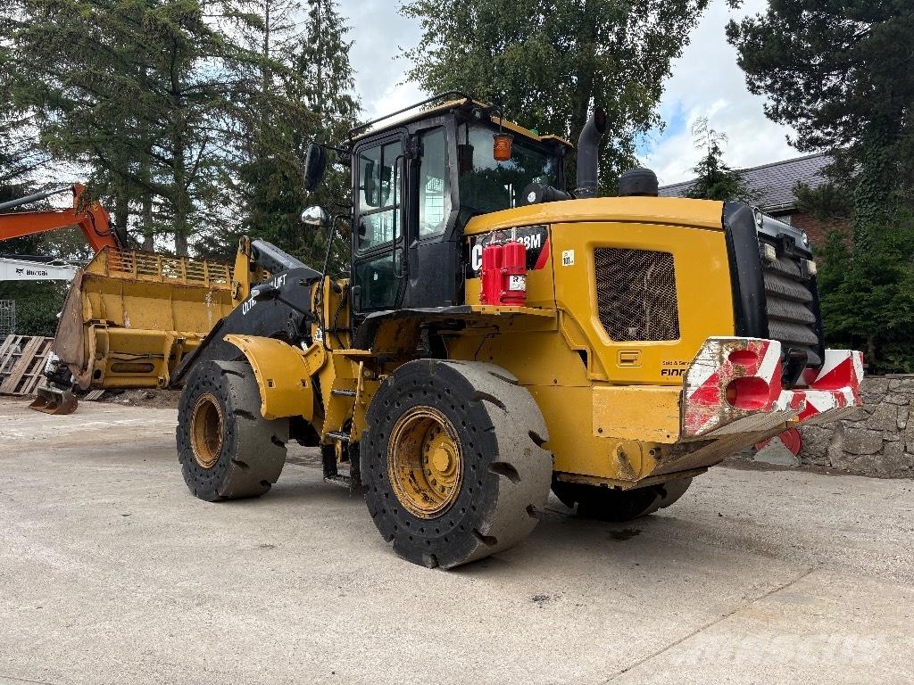 CAT 938 M Utovarivači na točkove