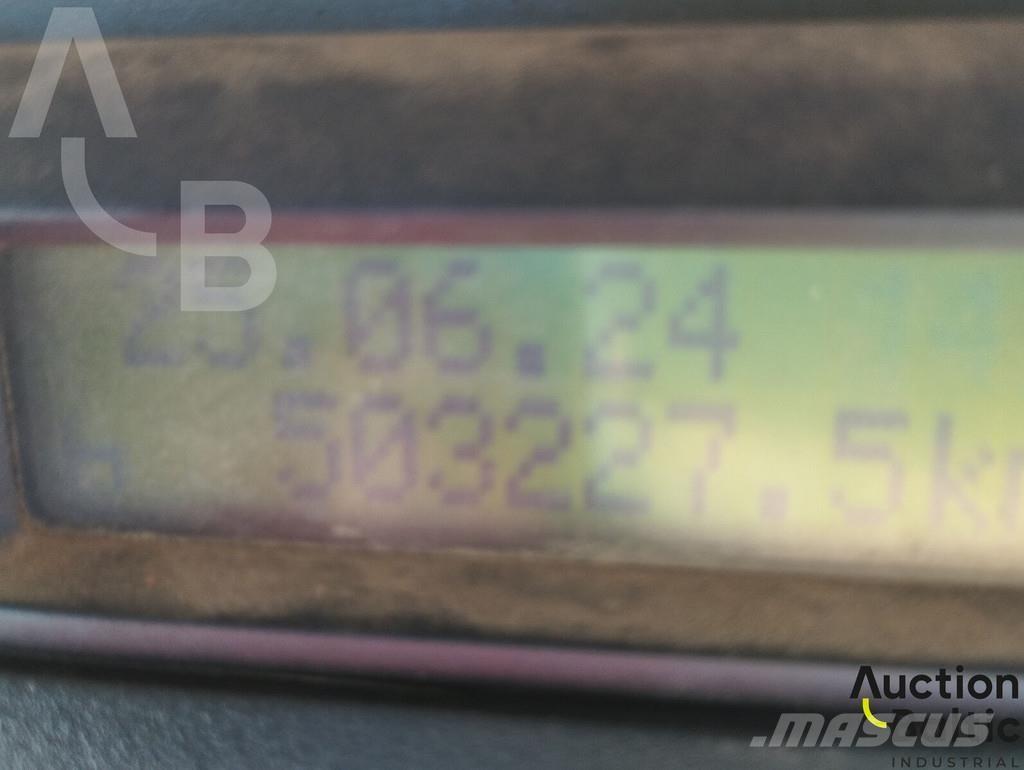 Iveco 260 E44 Kiperi kamioni