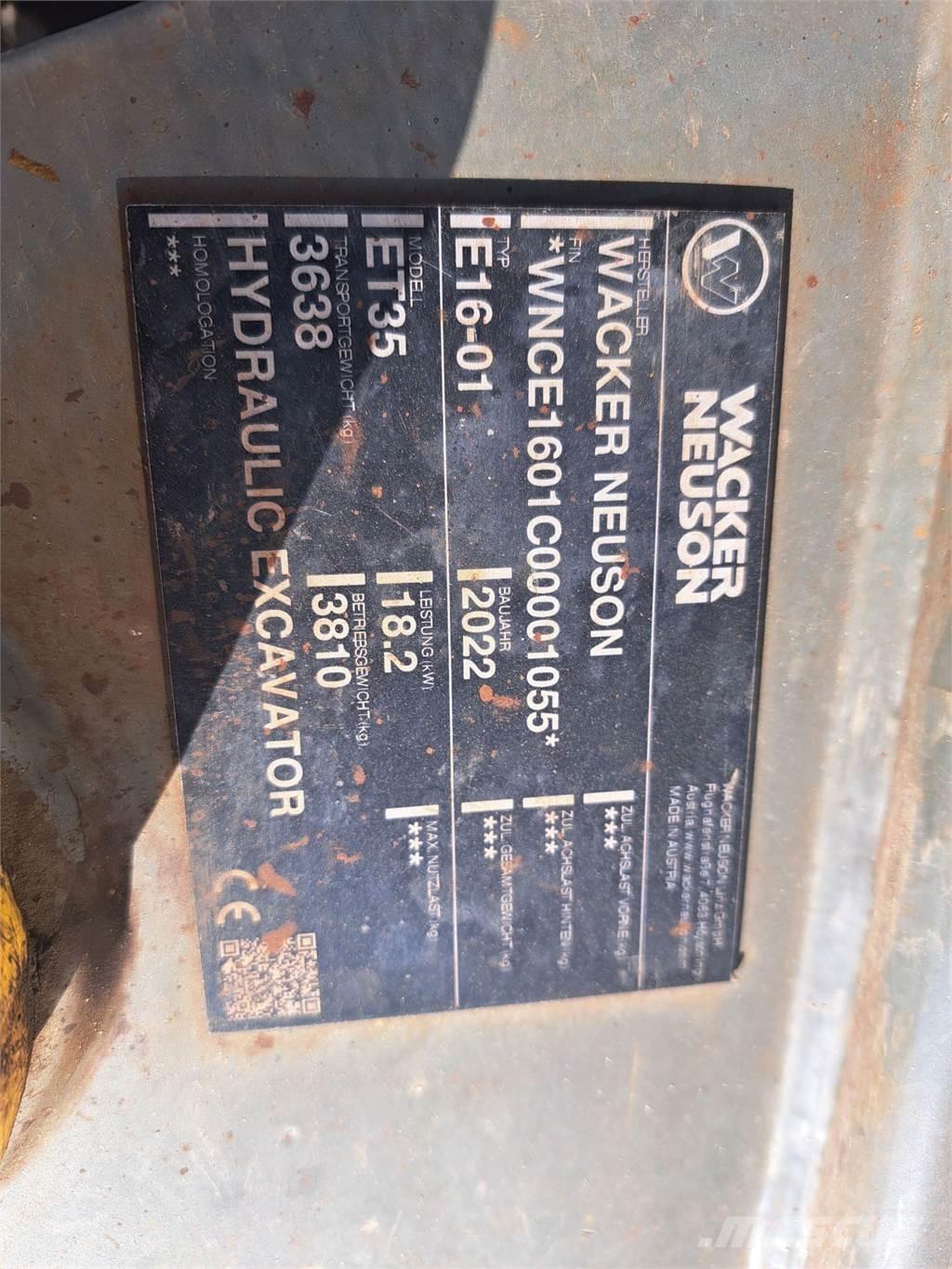 Wacker Neuson ET35 Bageri guseničari