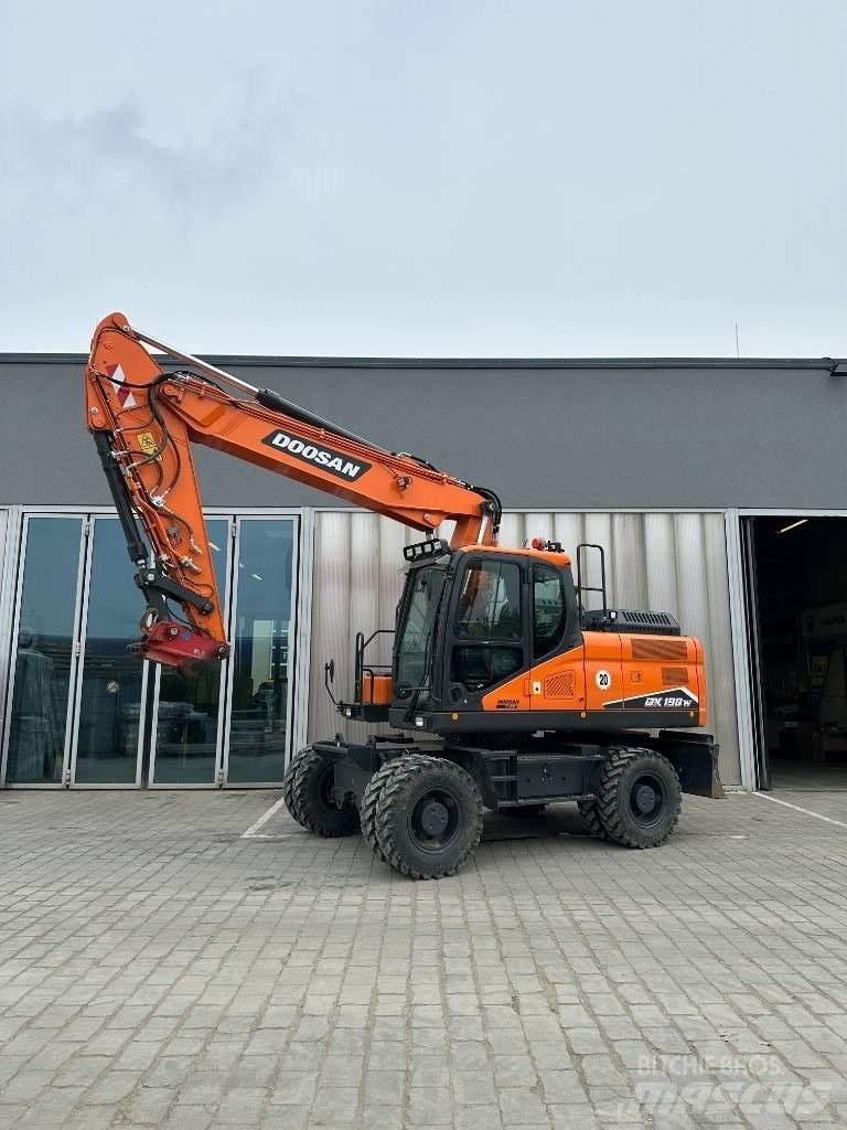 Doosan DX 190 W-7 Bageri točkaši