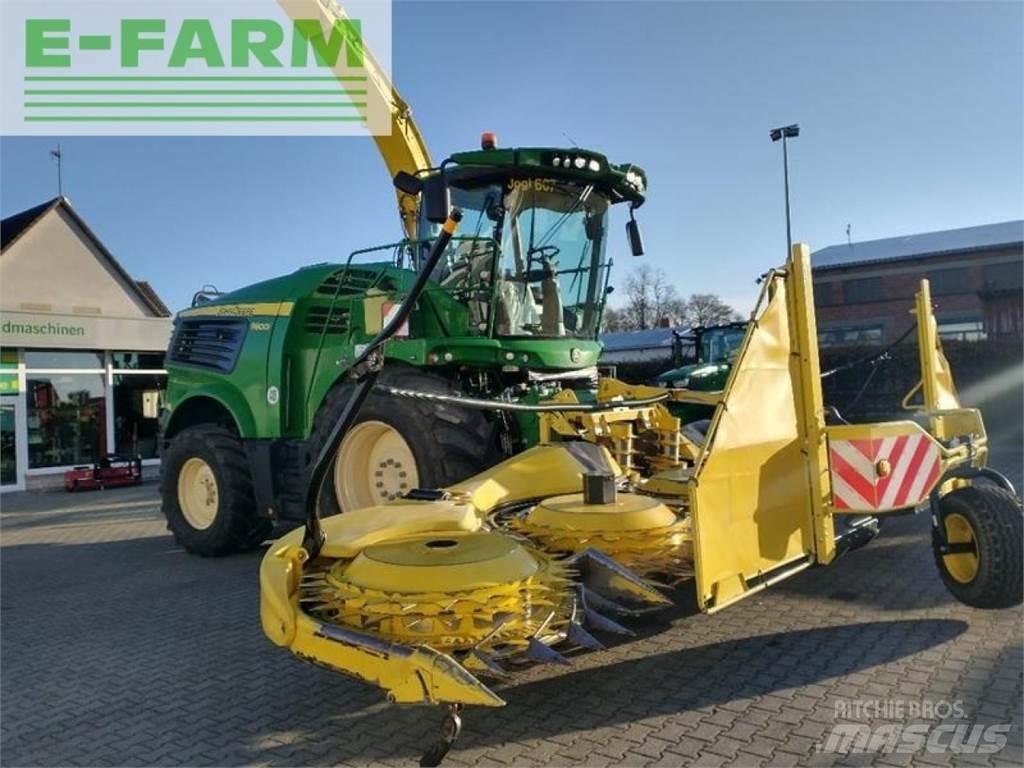 John Deere 9800 Mašine za stočnu hranu sa sopstvenim pogonom