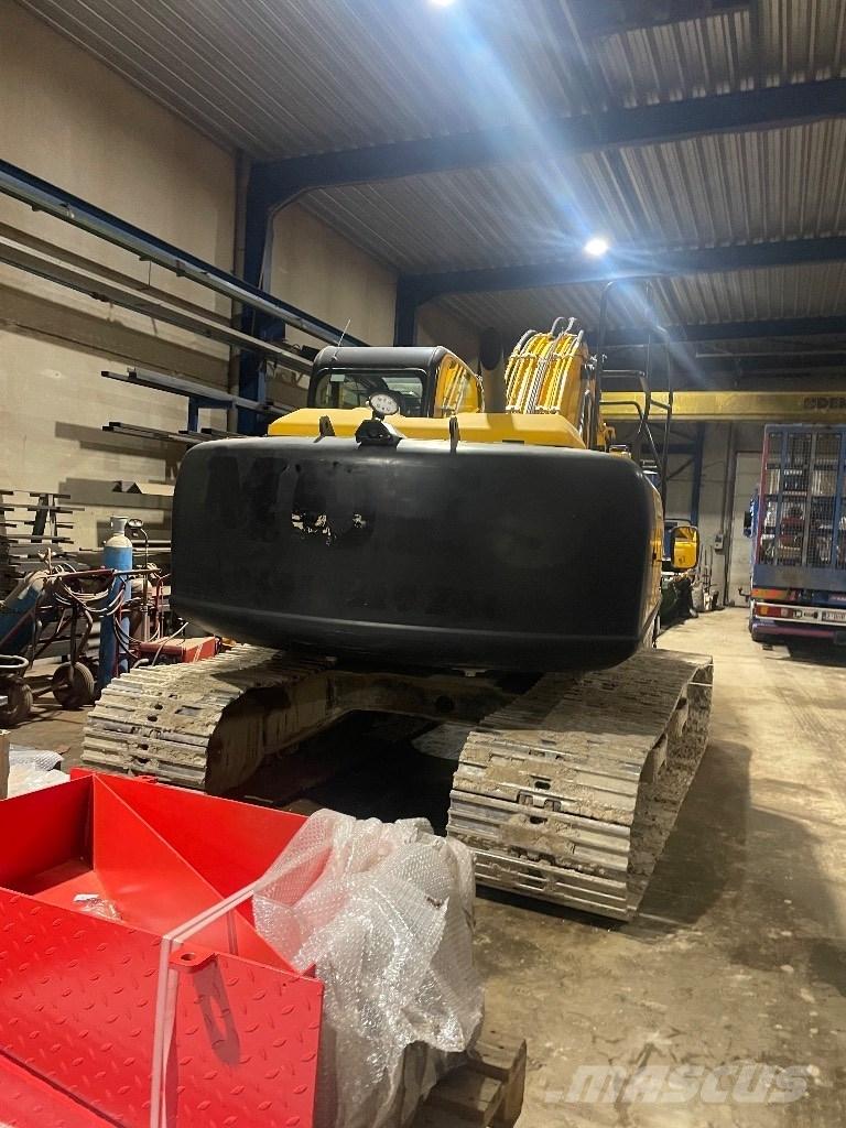 JCB js 190 Bageri guseničari