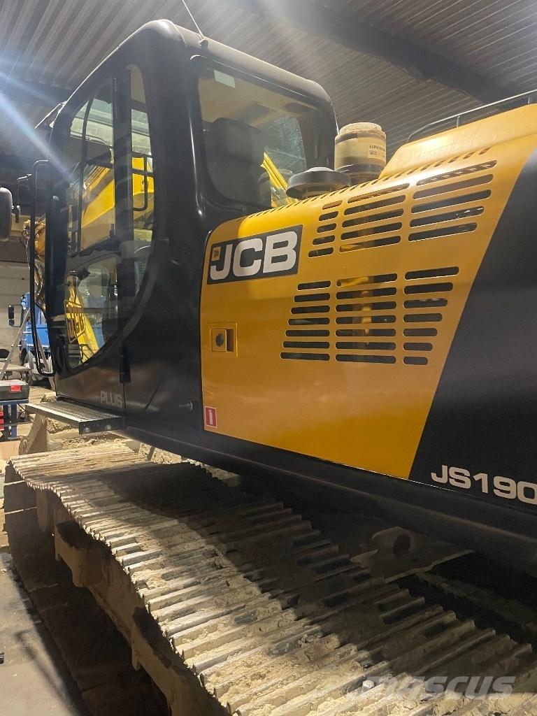 JCB js 190 Bageri guseničari