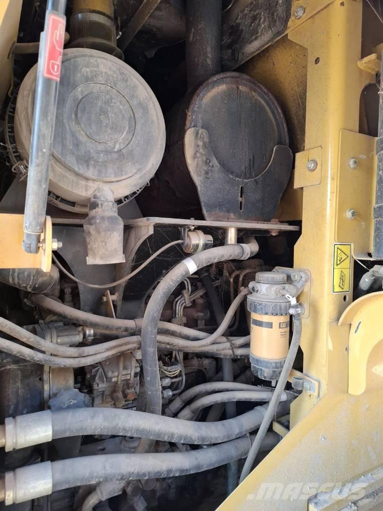 CAT 930 G Utovarivači na točkove