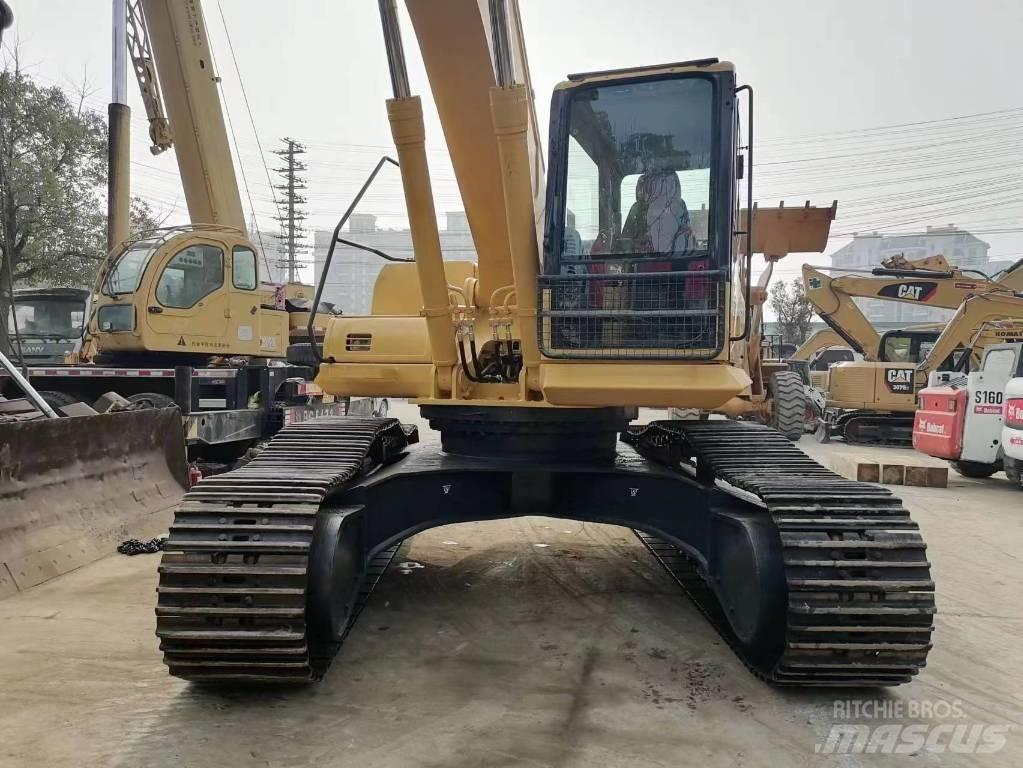 Komatsu PC 300 Bageri guseničari