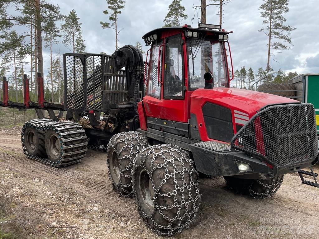 Komatsu 895 Forvarderi