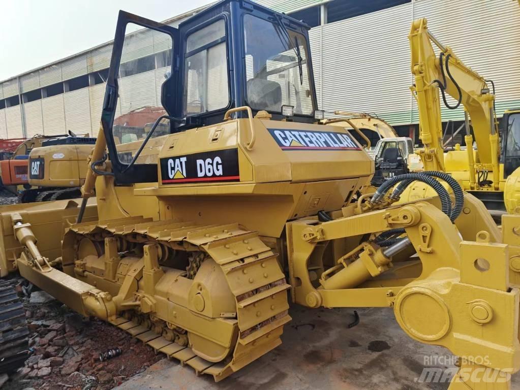 CAT D 6 G Buldožeri guseničari
