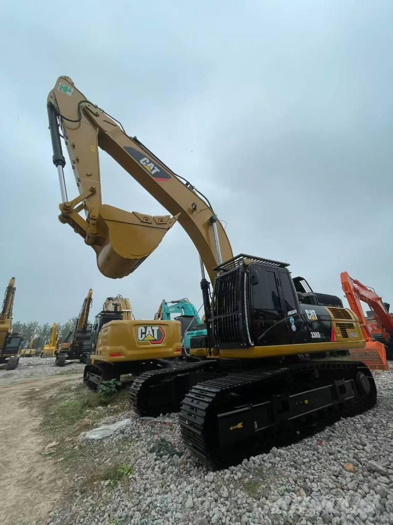 Komatsu 360 Bageri guseničari