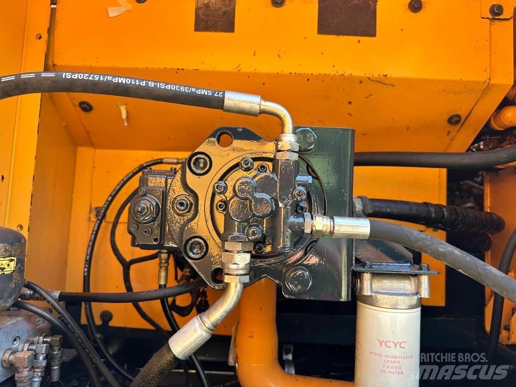 Hyundai R305LC-9s Bageri guseničari