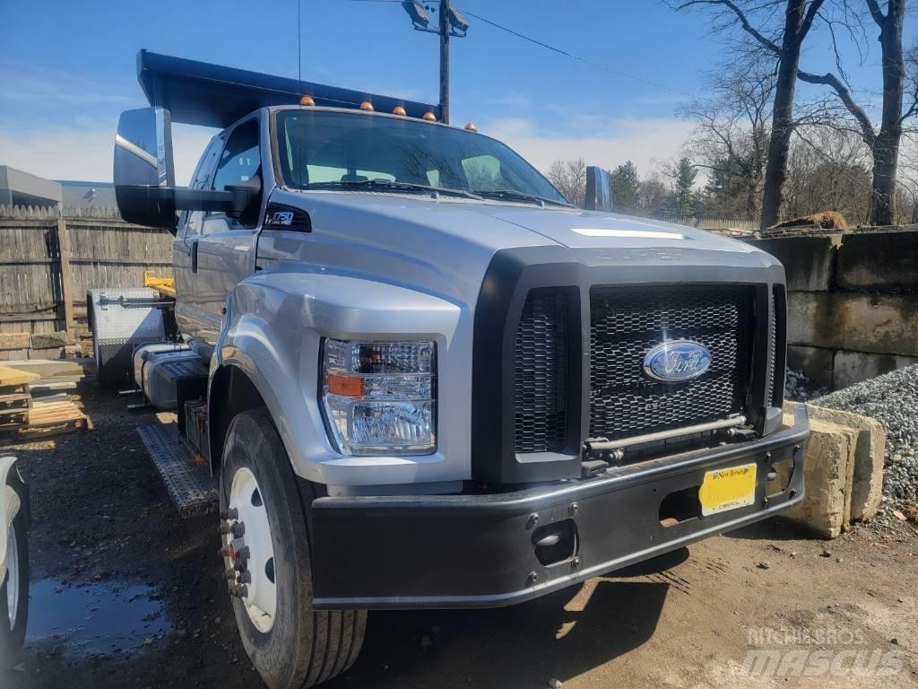Ford F750 Rol kiper kamioni sa kukom za podizanje tereta