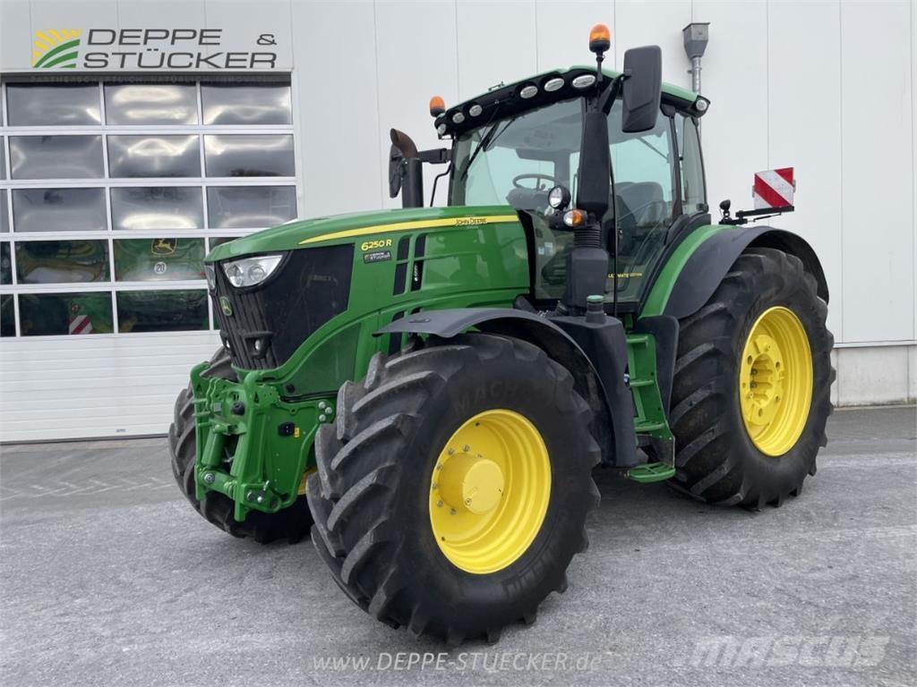 John Deere 6250R Traktori
