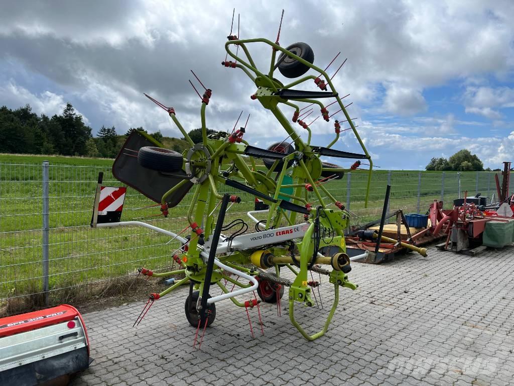 CLAAS Volto 800 Okretači i sakupljači sena