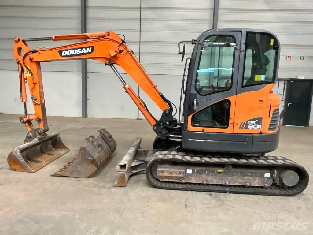 Doosan DX 60 R Mini bageri < 7t