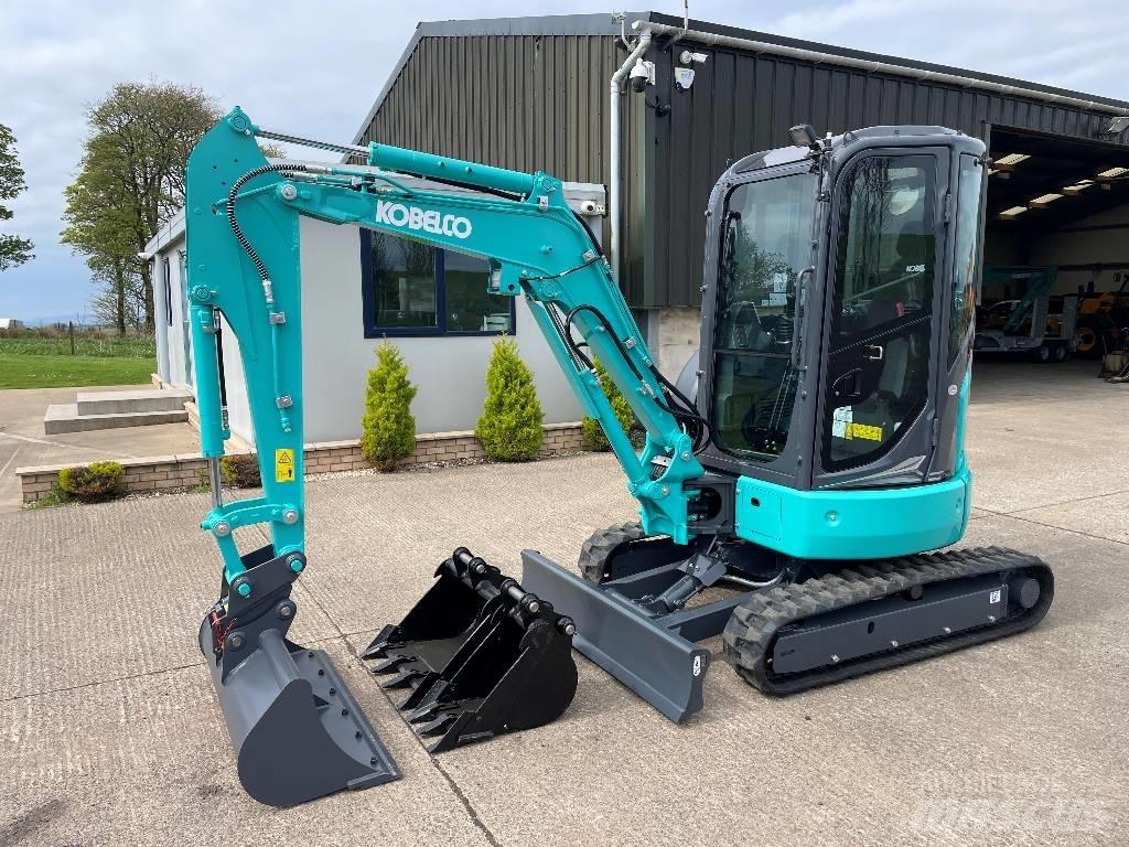 Kobelco SK26SR-7 Mini bageri < 7t