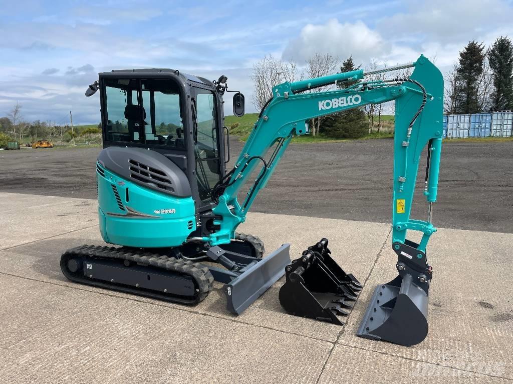 Kobelco SK26SR-7 Mini bageri < 7t