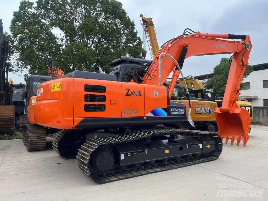 Hitachi ZX 200 Bageri guseničari