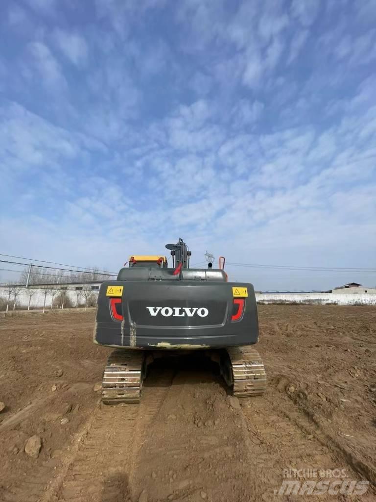 Volvo EC210D Bageri guseničari