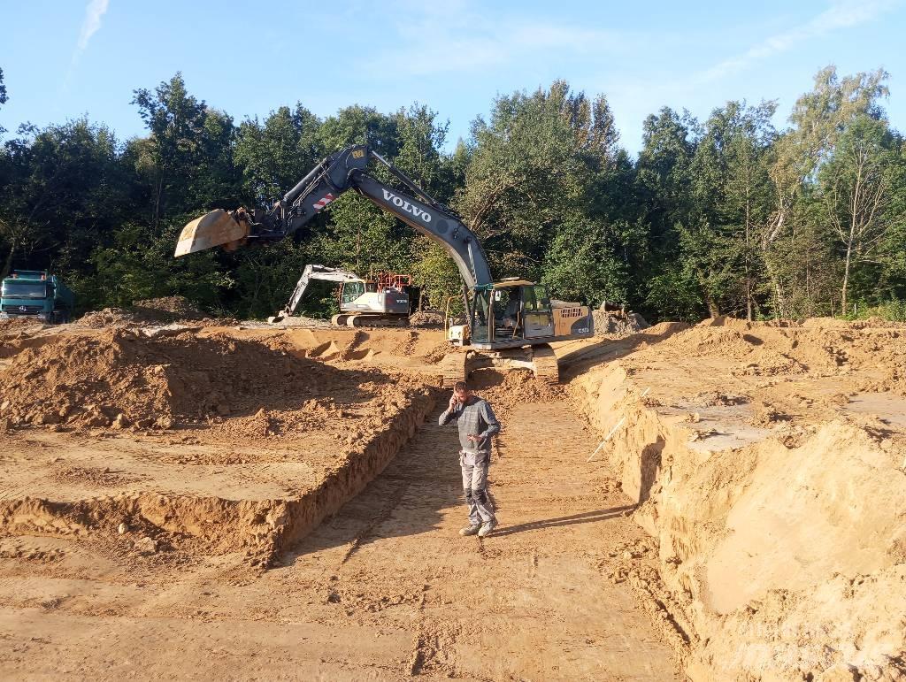 Volvo EC 240 C L Bageri guseničari