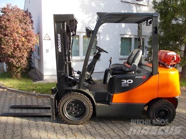 Doosan G 30 E Plinski viljuškari