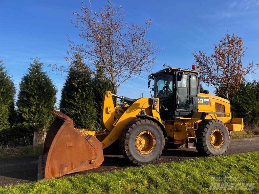 CAT 938M Utovarivači na točkove