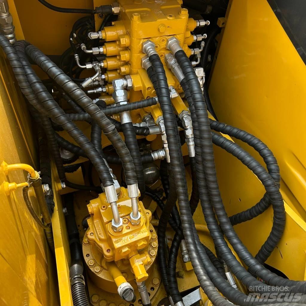 Komatsu 110 Bageri guseničari