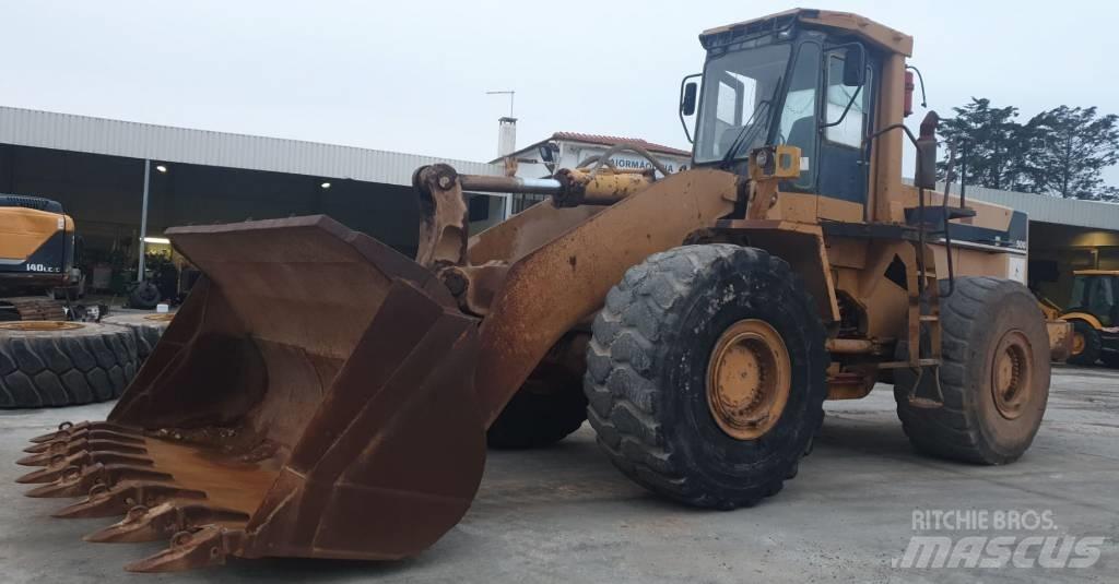 Komatsu WA500-1 Utovarivači na točkove