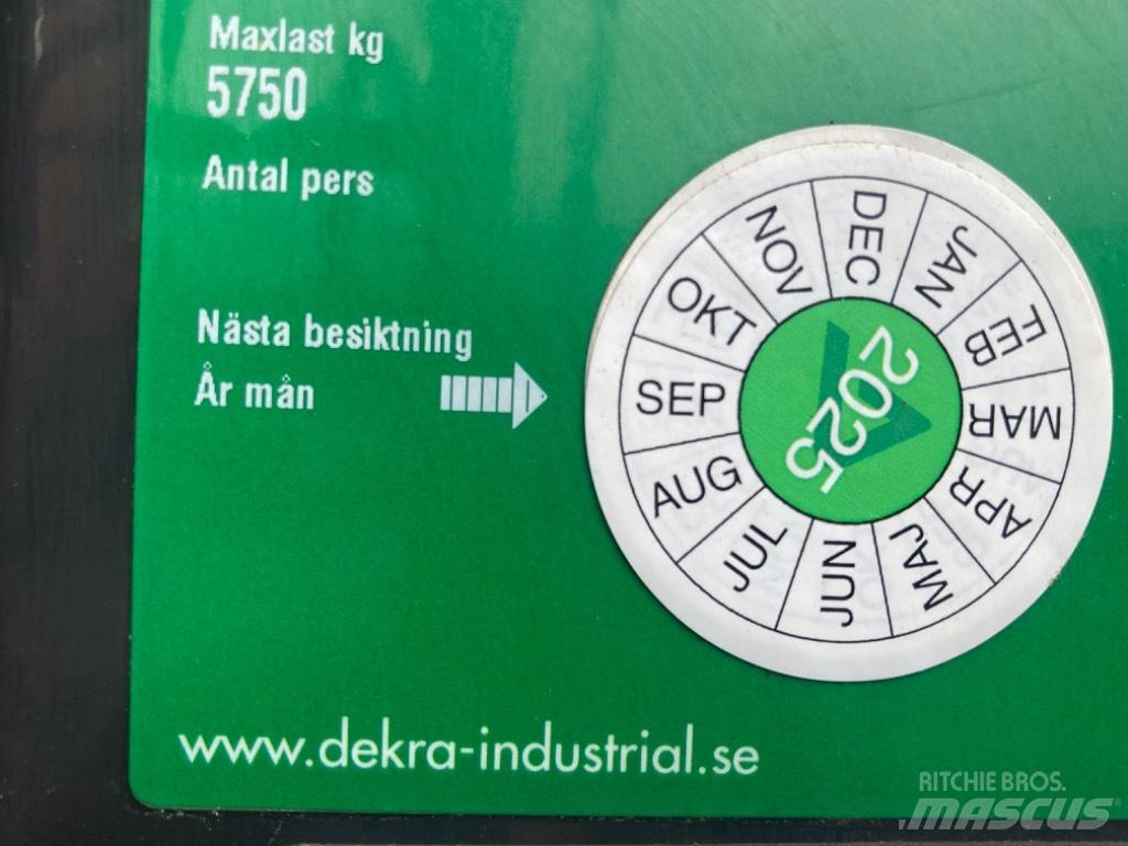 Hitachi 140w Bageri točkaši