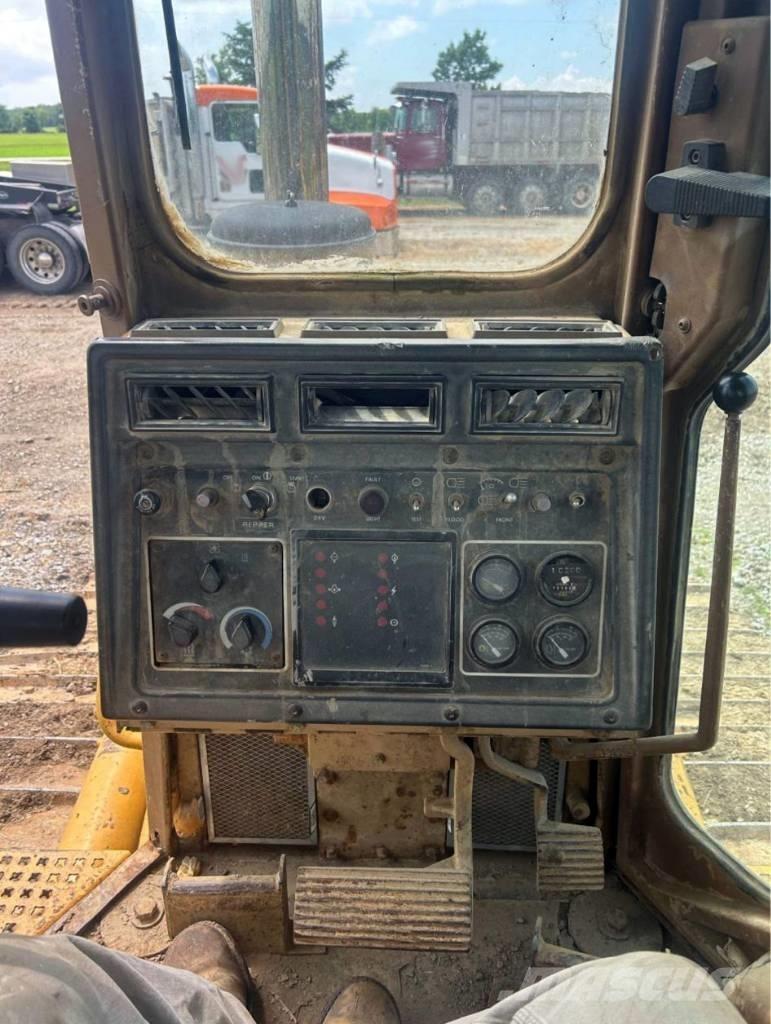 CAT D 5 H XL Buldožeri guseničari