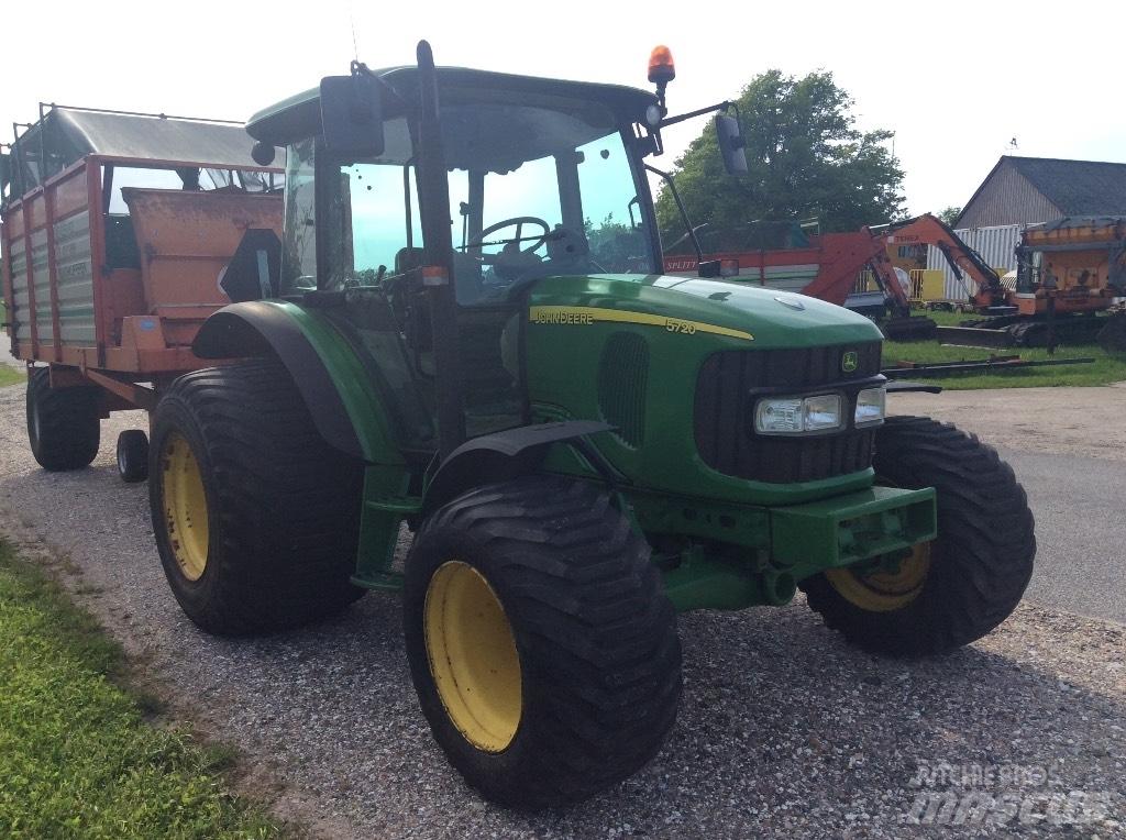 John Deere 5720 Traktori