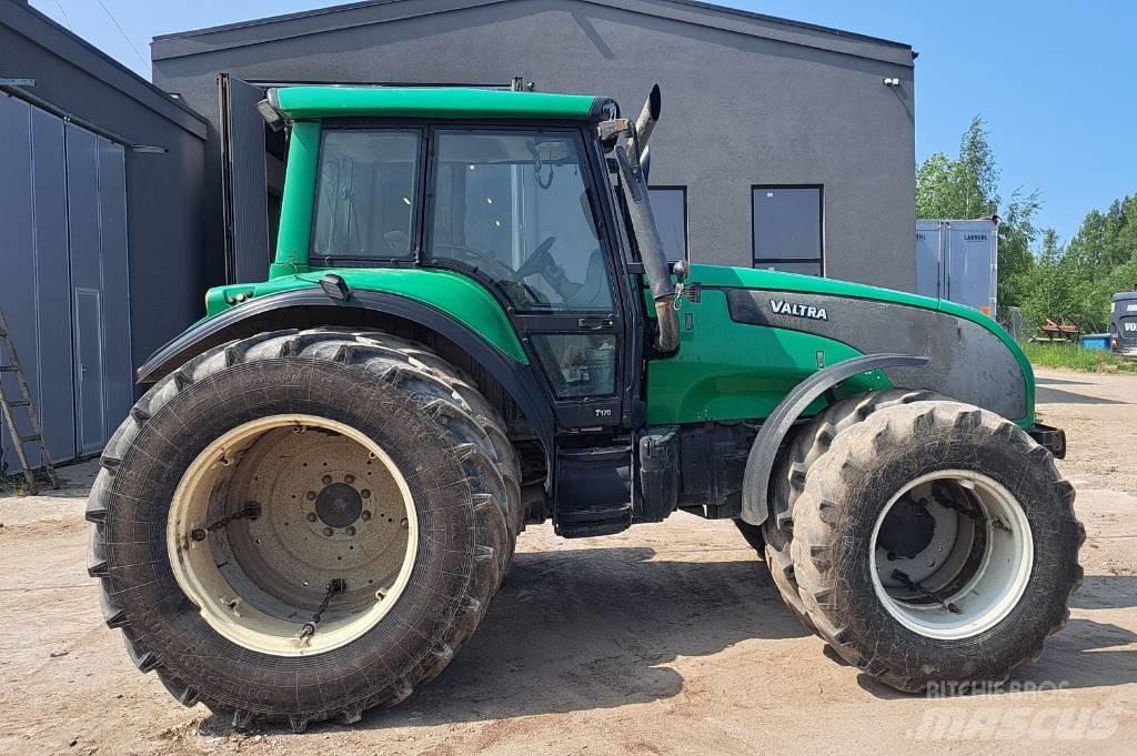 Valtra T 170 Traktori