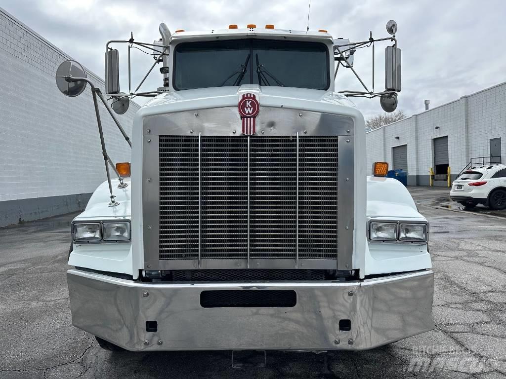 Kenworth T 800 Rol kiper kamioni sa kukom za podizanje tereta