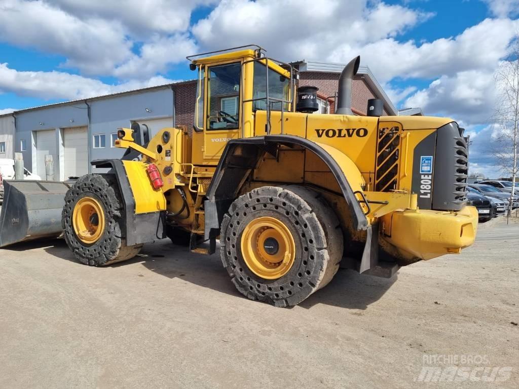 Volvo L 180 E Utovarivači na točkove