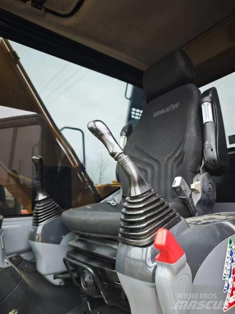 Komatsu 130LC-7 Bageri guseničari