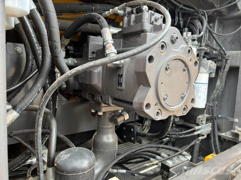 Volvo EC750E L Bageri guseničari