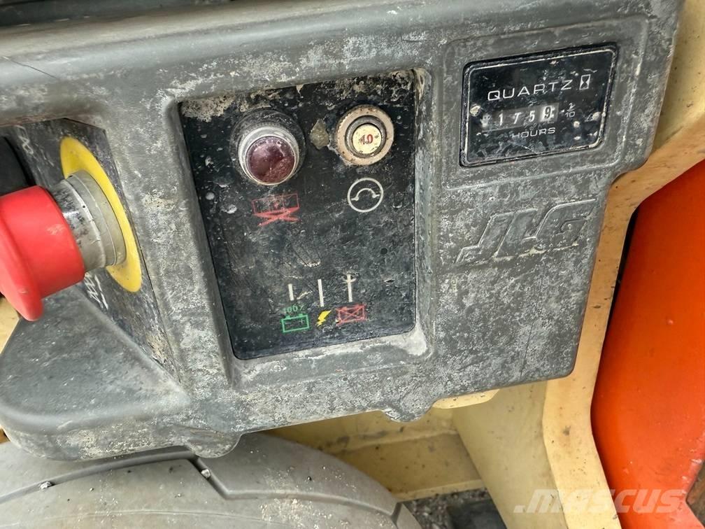 JLG 1930 ES Makazaste platforme