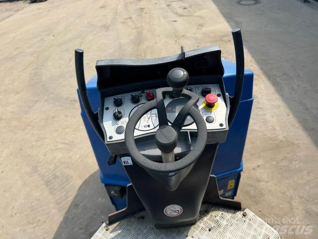 Bomag BW 100 AD-5 Valjci sa duplim bubnjem