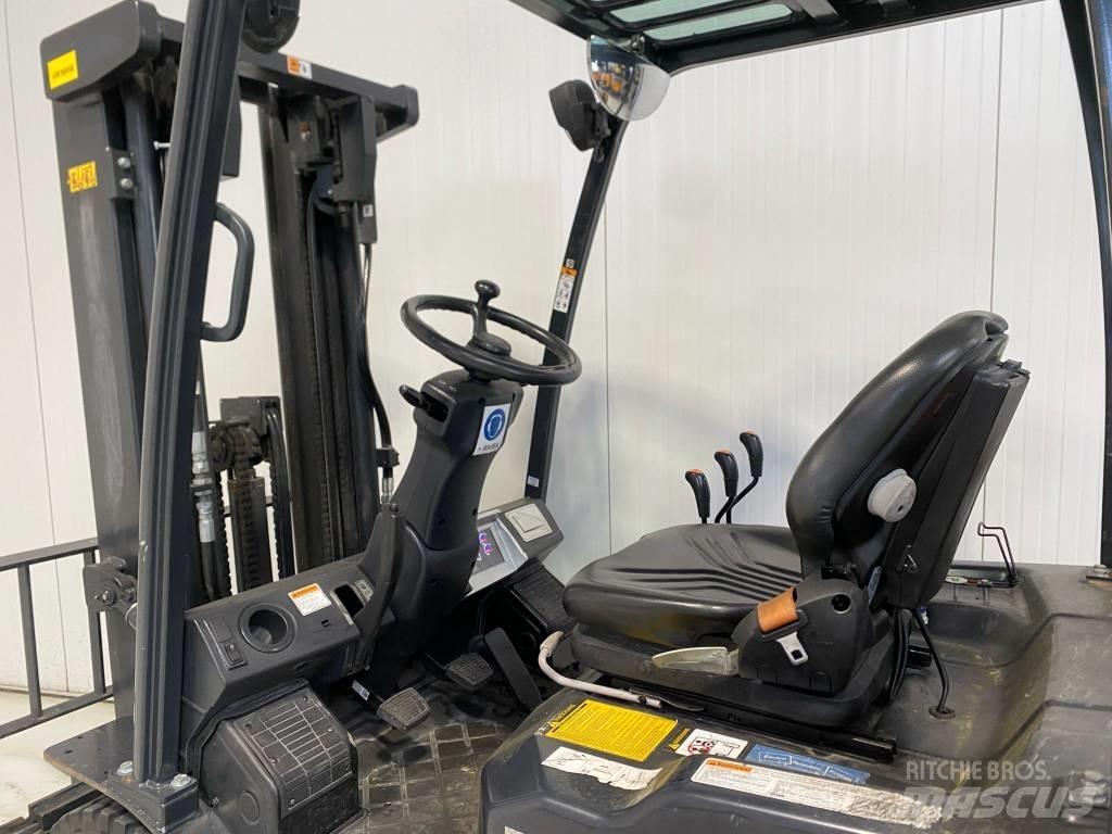 Doosan G25N-7 Plinski viljuškari