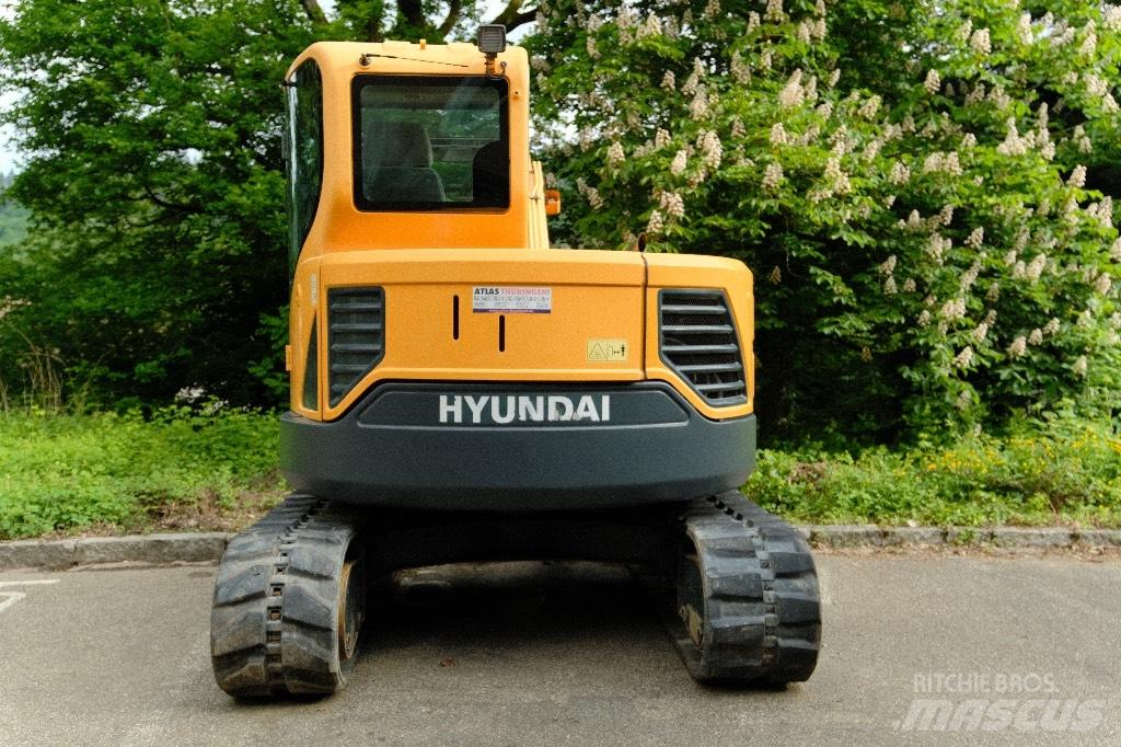 Hyundai R80CR-9 Midi bageri 7t – 12t