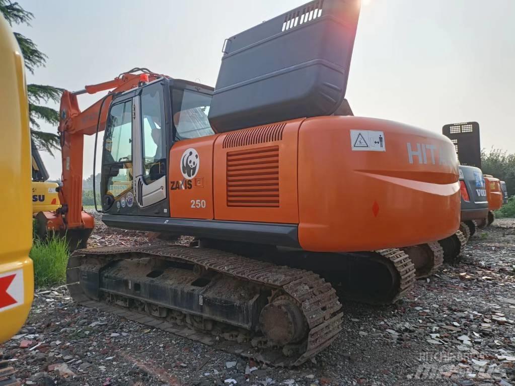 Hitachi ZX 250 LC Bageri guseničari