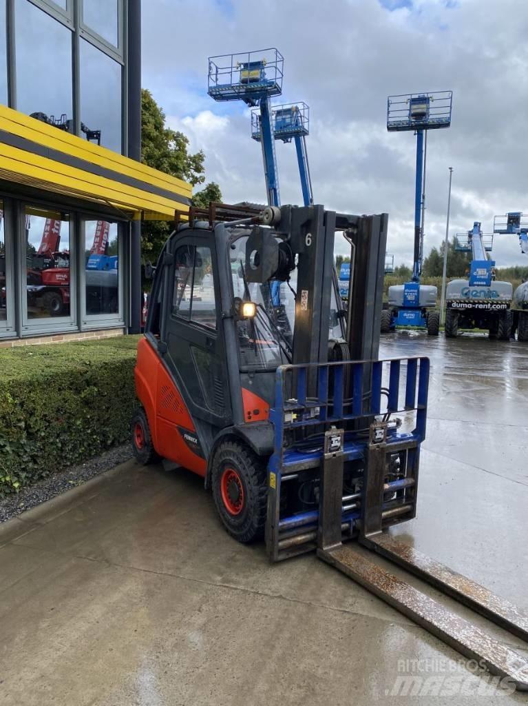 Linde H 30 CNG-02 Plinski viljuškari
