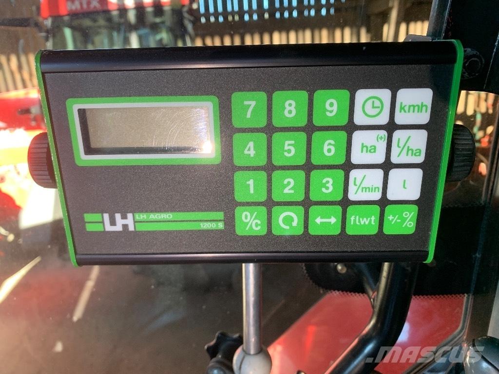 Hardi TZY 2400 Vučene prskalice