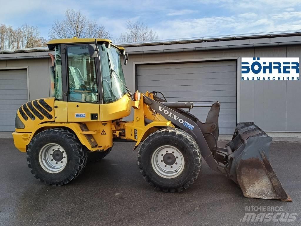 Volvo L 30 B Utovarivači na točkove