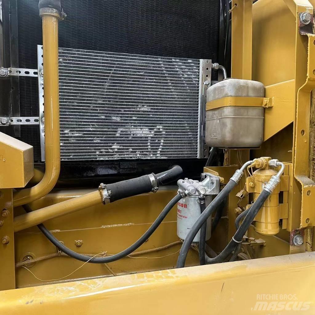 CAT 320B Bageri guseničari