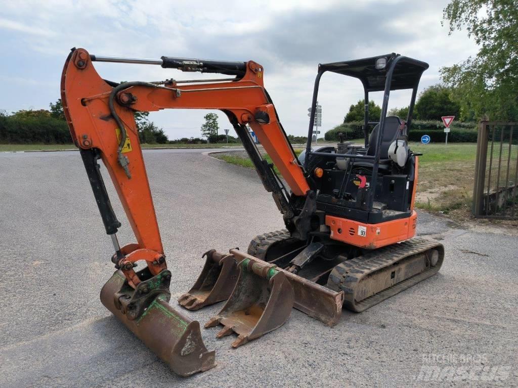 Hitachi ZX 26 U-5 A Mini bageri < 7t