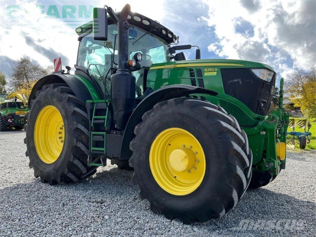 John Deere 6250r Traktori