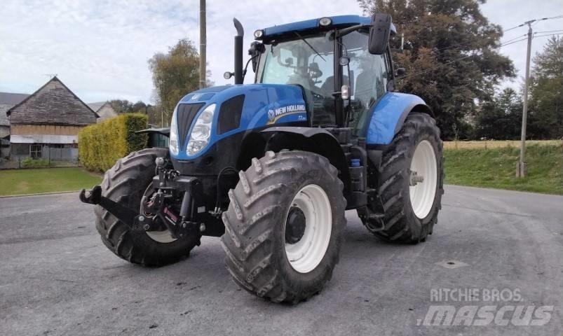 New Holland T7.210 Traktori