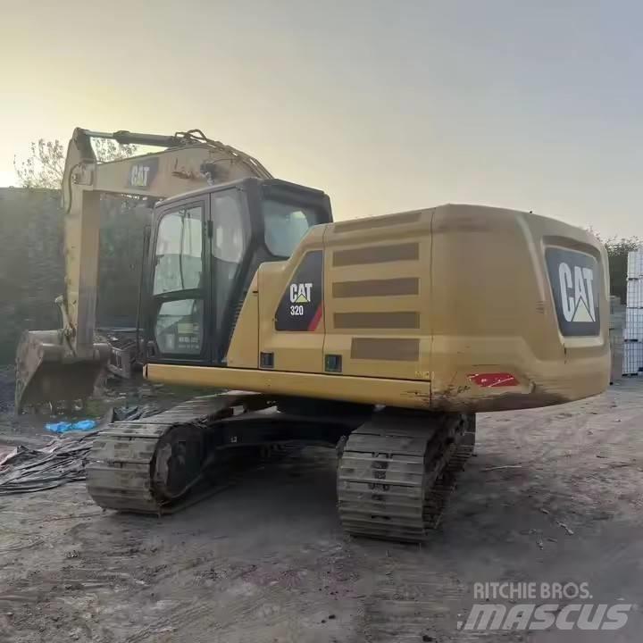 CAT CAT323GX Bageri guseničari