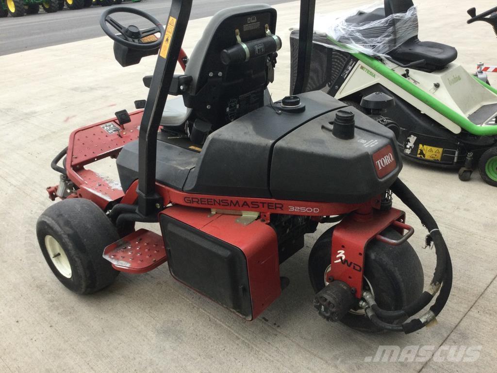 Toro 3250D Traktorske kosilice
