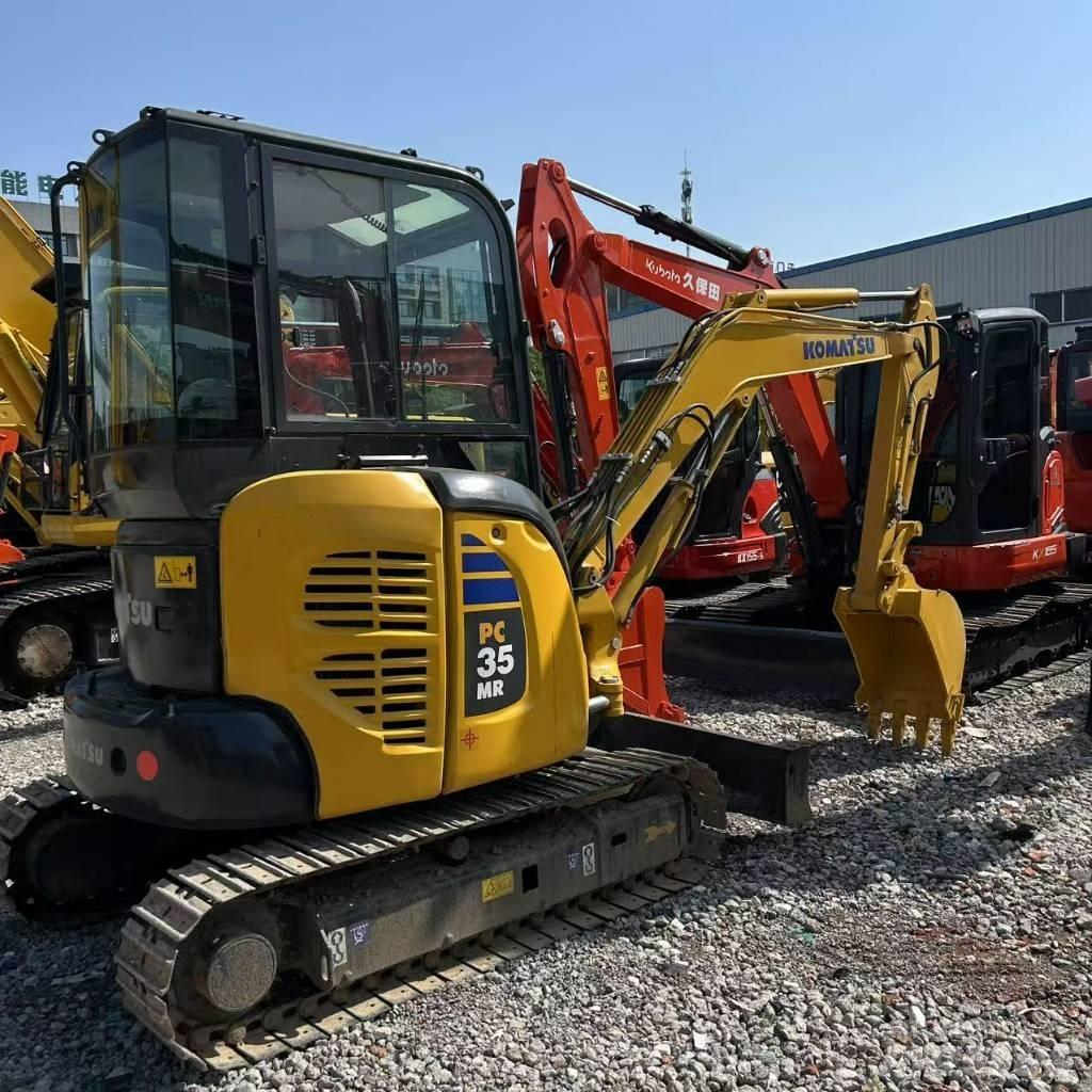 Komatsu 35 Bageri guseničari